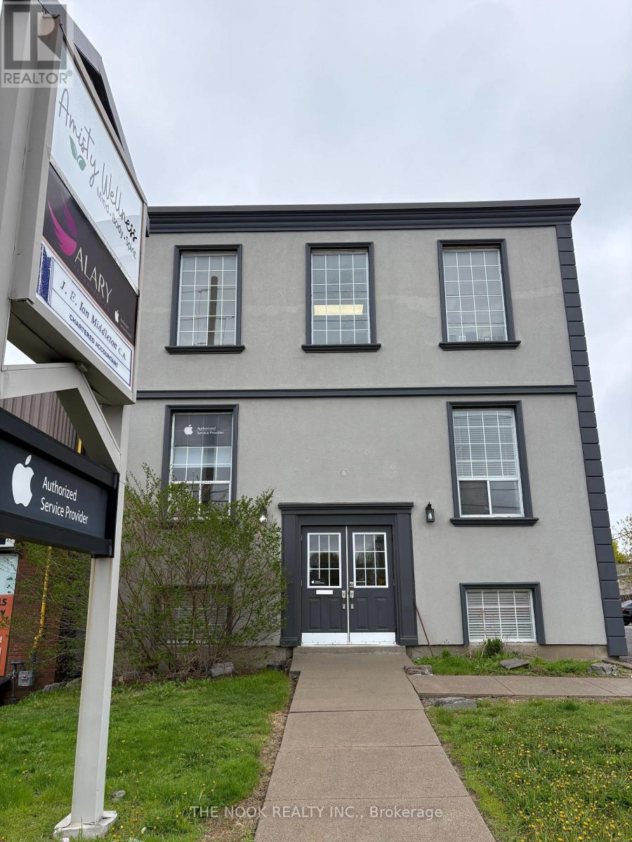 2b - 337 King Street W, Oshawa, Ontario  L1J 2J8 - Photo 1 - E13130092