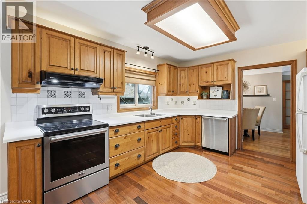 21 Brian Boulevard, Waterdown, Ontario  L8B 0C7 - Photo 14 - 40830422
