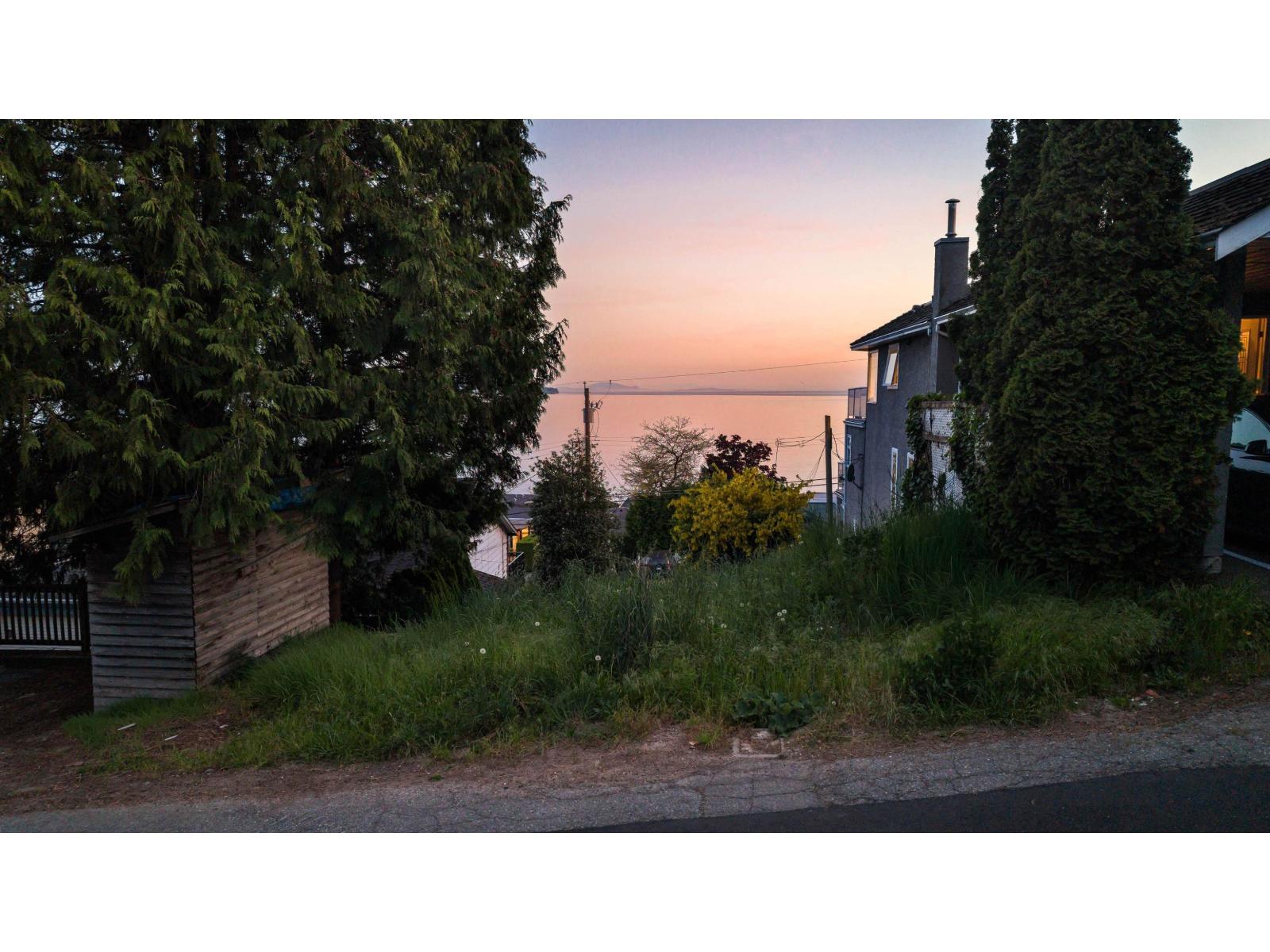 15519 Columbia Avenue, White Rock, British Columbia  V4B 1K5 - Photo 20 - R3123819