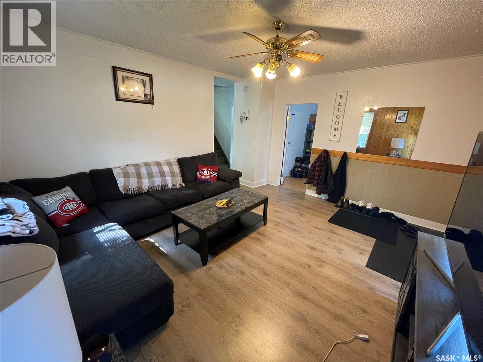 407 3rd Street E, Meadow Lake, Saskatchewan  S9X 1H7 - Photo 4 - SK029157
