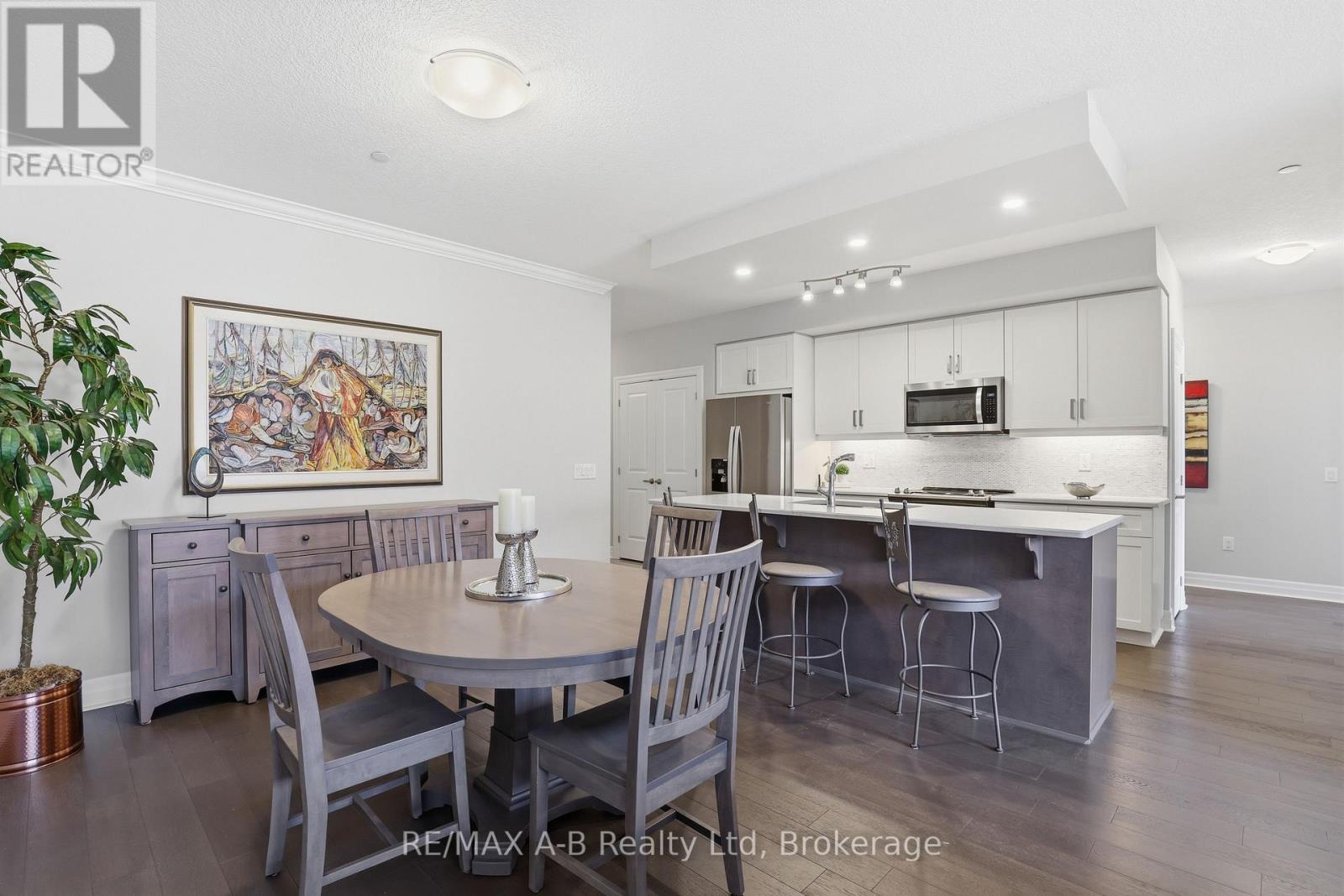 208 - 235 John Street N, Stratford, Ontario N5A 0H9 - Photo 14 - X13130138