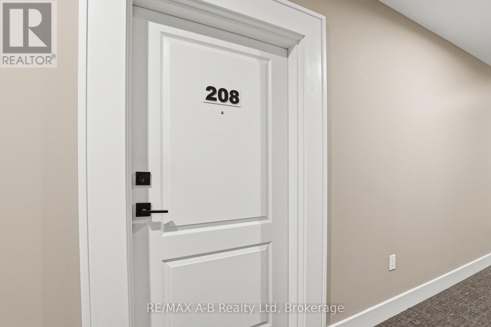 208 - 235 John Street N, Stratford, Ontario N5A 0H9 - Photo 3 - X13130138