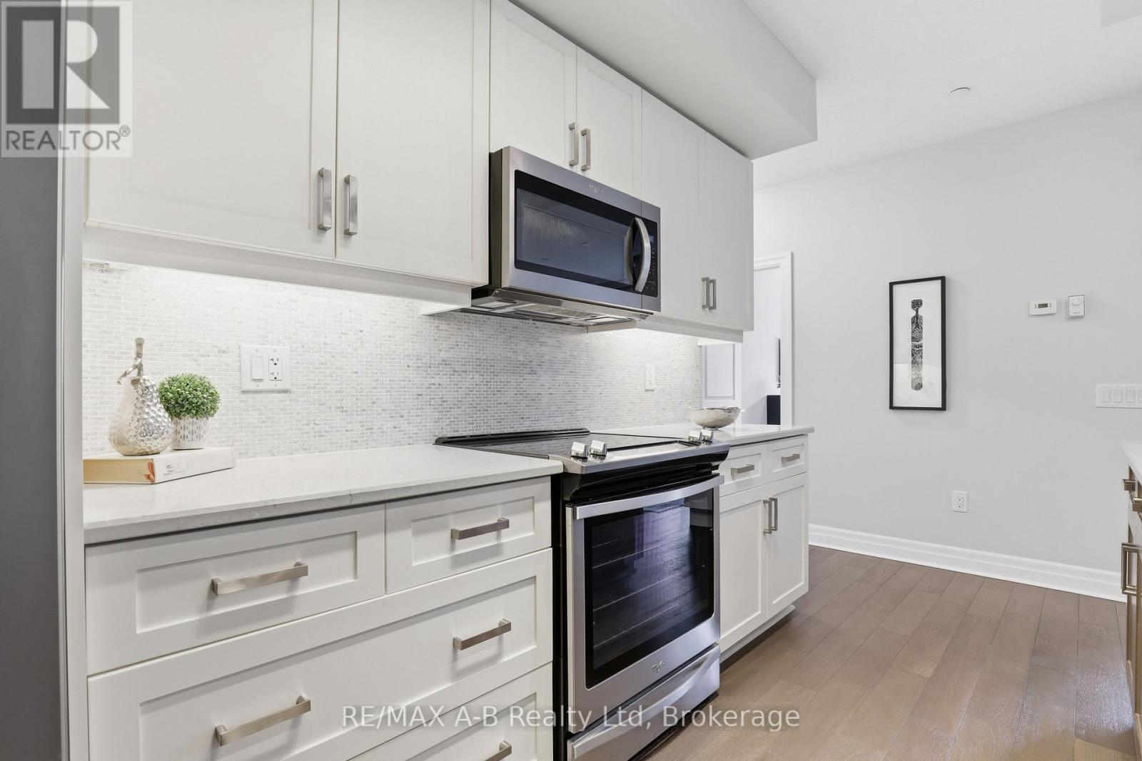 208 - 235 John Street N, Stratford, Ontario N5A 0H9 - Photo 6 - X13130138
