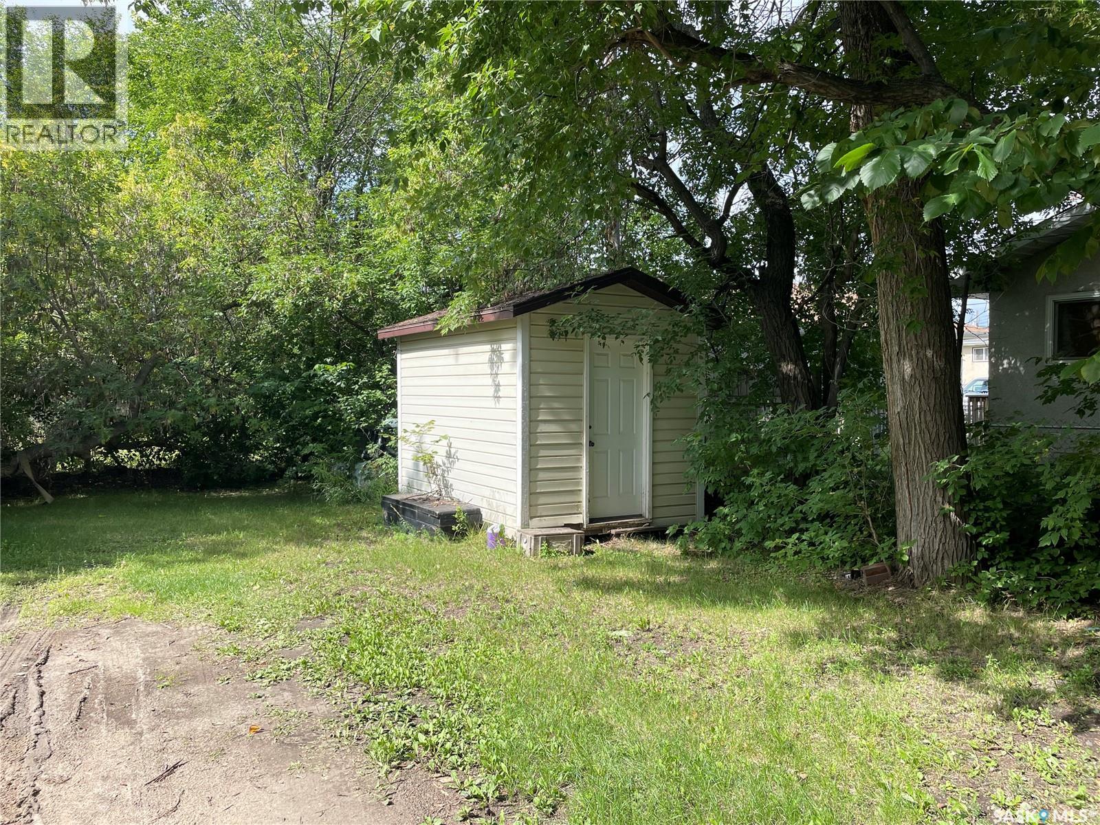407 3rd Street E, Meadow Lake, Saskatchewan  S9X 1H7 - Photo 15 - SK029157