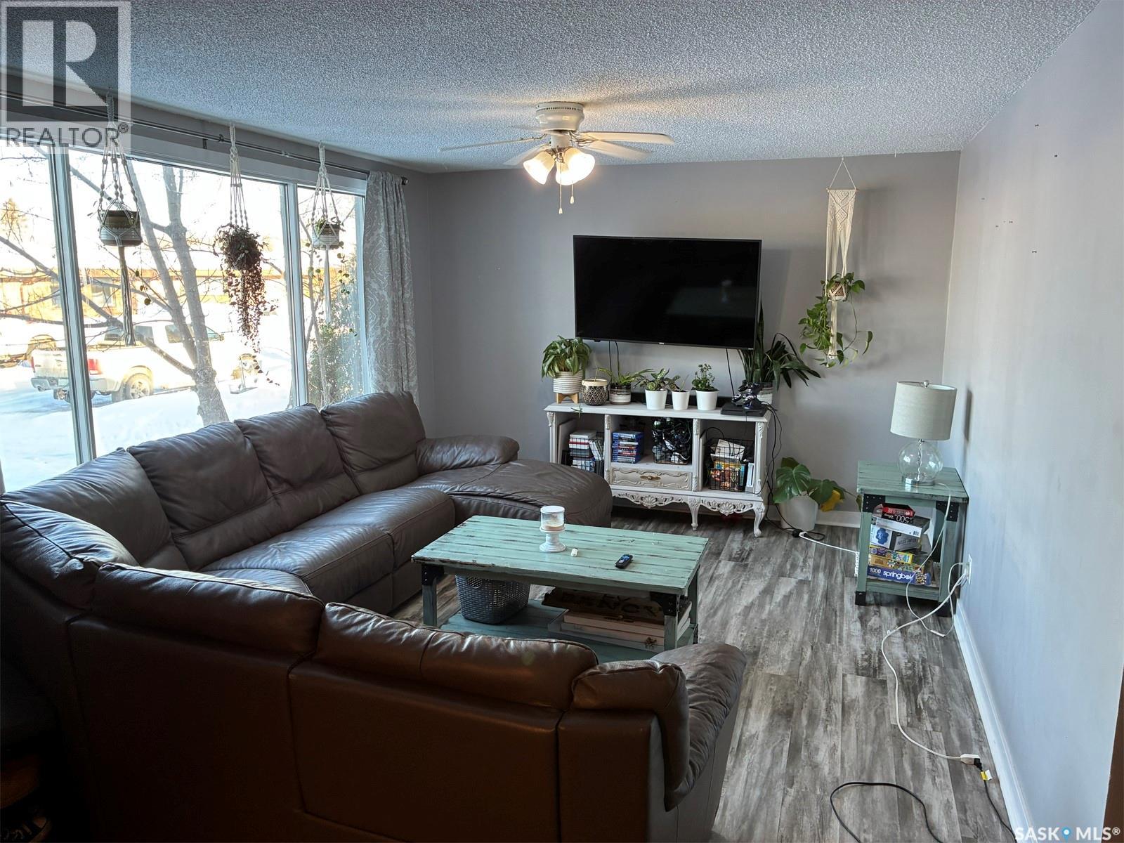 516 3rd Street W, Meadow Lake, Saskatchewan  S9X 1H1 - Photo 2 - SK029461