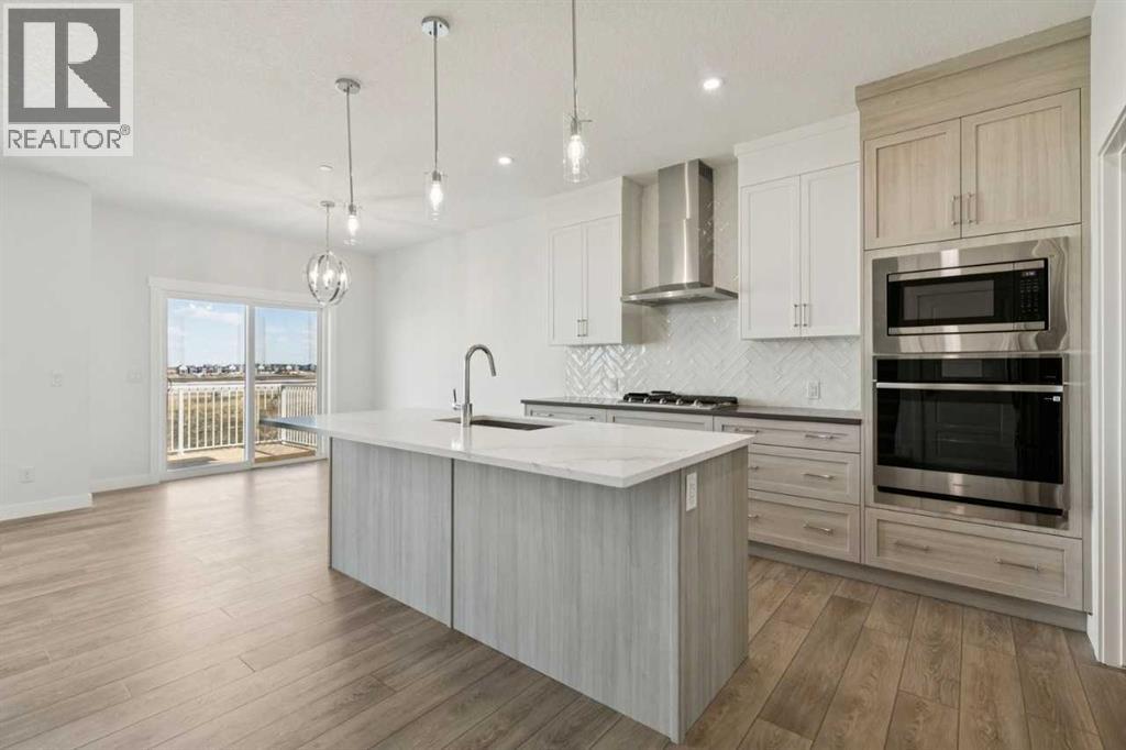 458 Hotchkiss Manor SE, Calgary, Alberta  T3S 0J9 - Photo 4 - A2308488