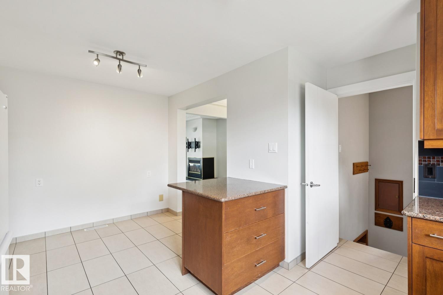 11451 48 Av Nw, Edmonton, Alberta  T6H 0C9 - Photo 6 - E4487759