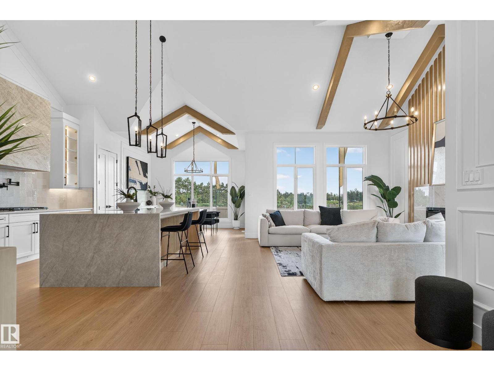 711 166 AV NE, edmonton, Alberta