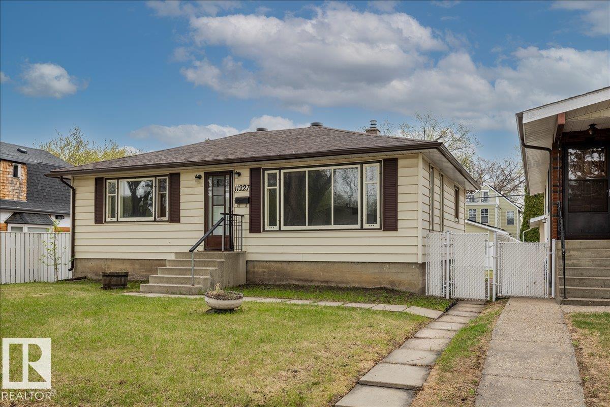11227 52 ST NW, edmonton, Alberta
