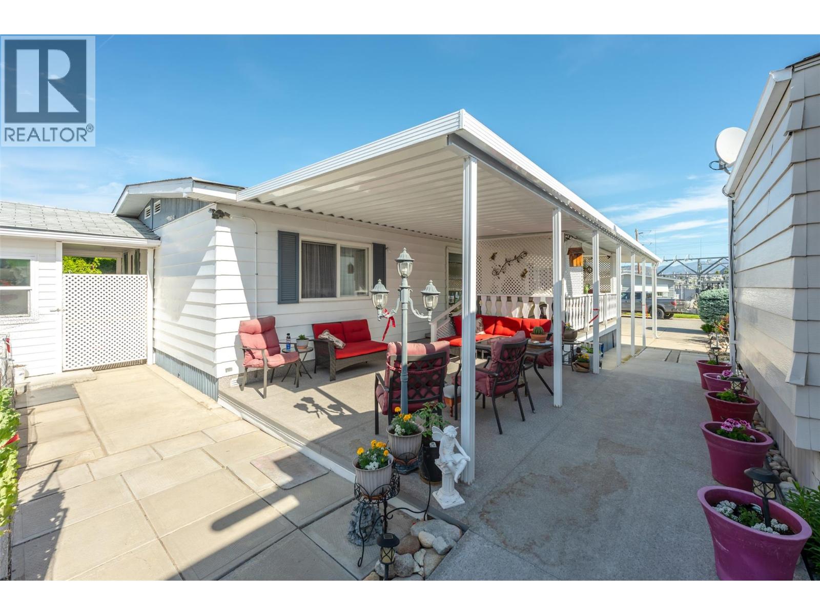 6601 Tucelnuit Drive Unit# 113, Oliver, British Columbia  V0H 1T3 - Photo 2 - 10387385