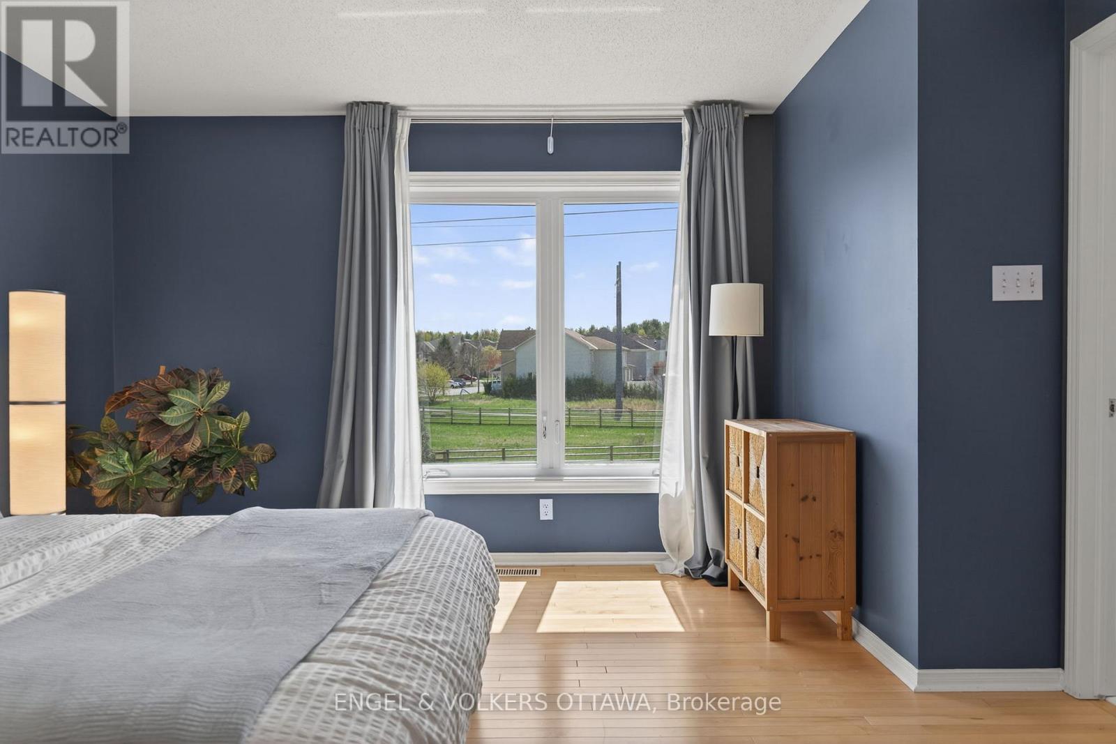 101 Scampton Drive, Ottawa, Ontario  K2W 1E6 - Photo 19 - X13130112