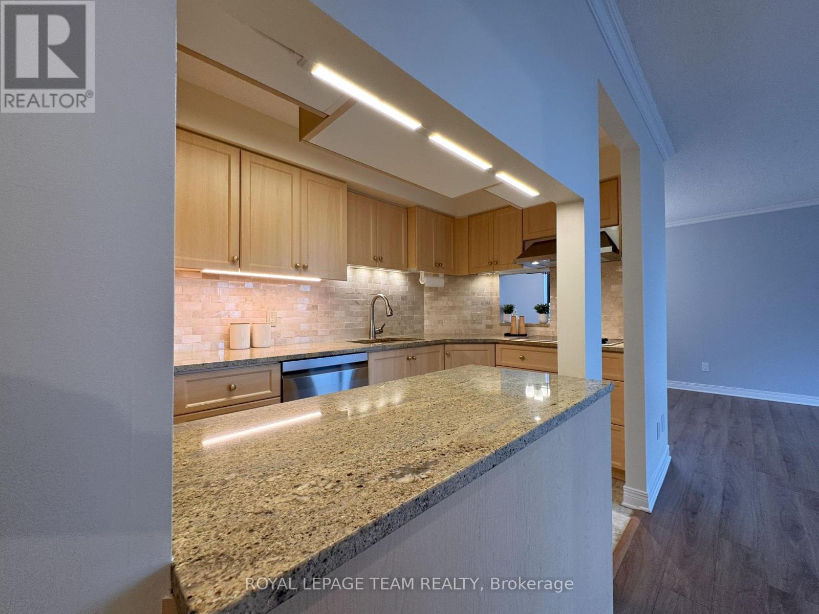 1908 - 470 Laurier Avenue, Ottawa, Ontario  K1R 7W9 - Photo 5 - X13130134