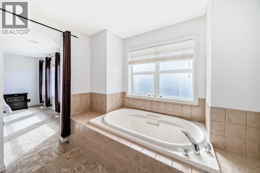 51 Royal Oak View Nw, Calgary, Alberta  T3G 5L6 - Photo 29 - A2311029