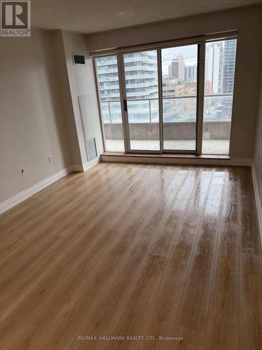 1608 - 909 Bay Street, Toronto, Ontario  M5S 3G2 - Photo 7 - C13128356