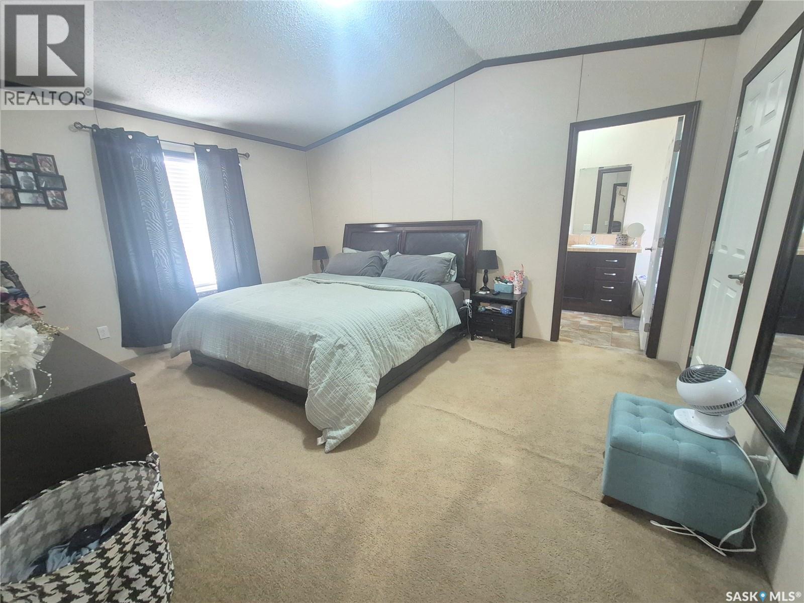 160 7th Avenue E, Bengough, Saskatchewan  S0C 0K0 - Photo 18 - SK036027