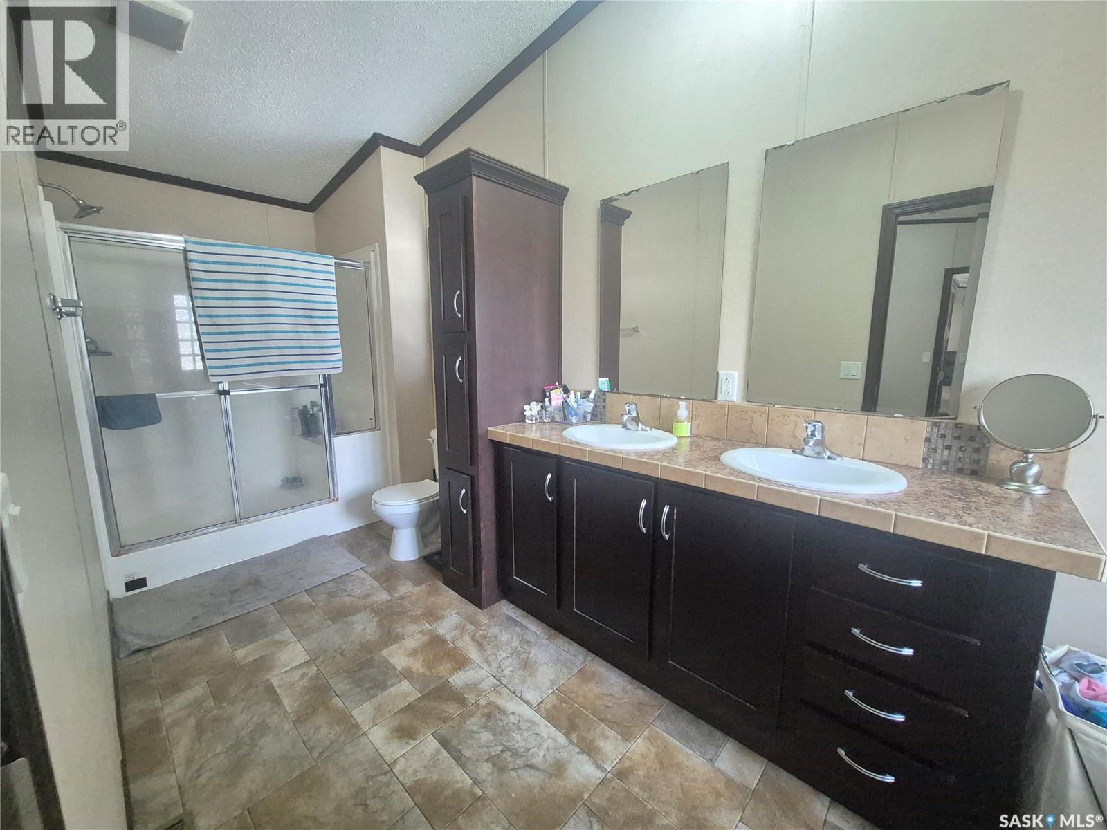 160 7th Avenue E, Bengough, Saskatchewan  S0C 0K0 - Photo 21 - SK036027