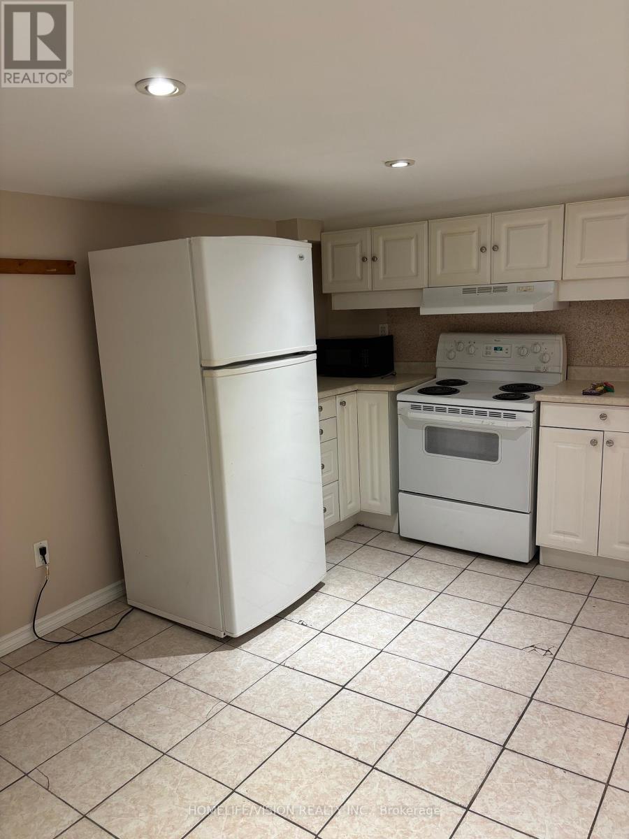 3-Bsmt - 970 Avenue Road, Toronto, Ontario  M5P 2K8 - Photo 6 - C13130036