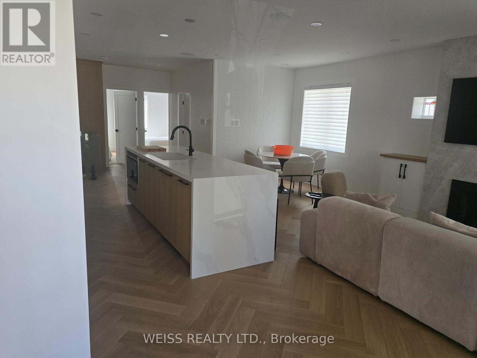 199 Glengarry Avenue, Toronto, Ontario  M5M 1E1 - Photo 8 - C13130058