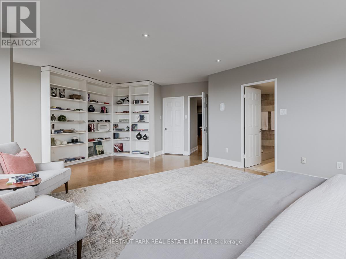 1502 - 15 Mcmurrich Street, Toronto, Ontario  M5R 3M6 - Photo 10 - C13130238