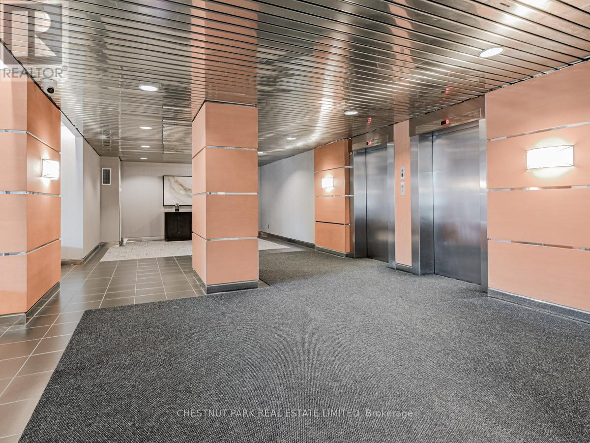 1502 - 15 Mcmurrich Street, Toronto, Ontario  M5R 3M6 - Photo 27 - C13130238