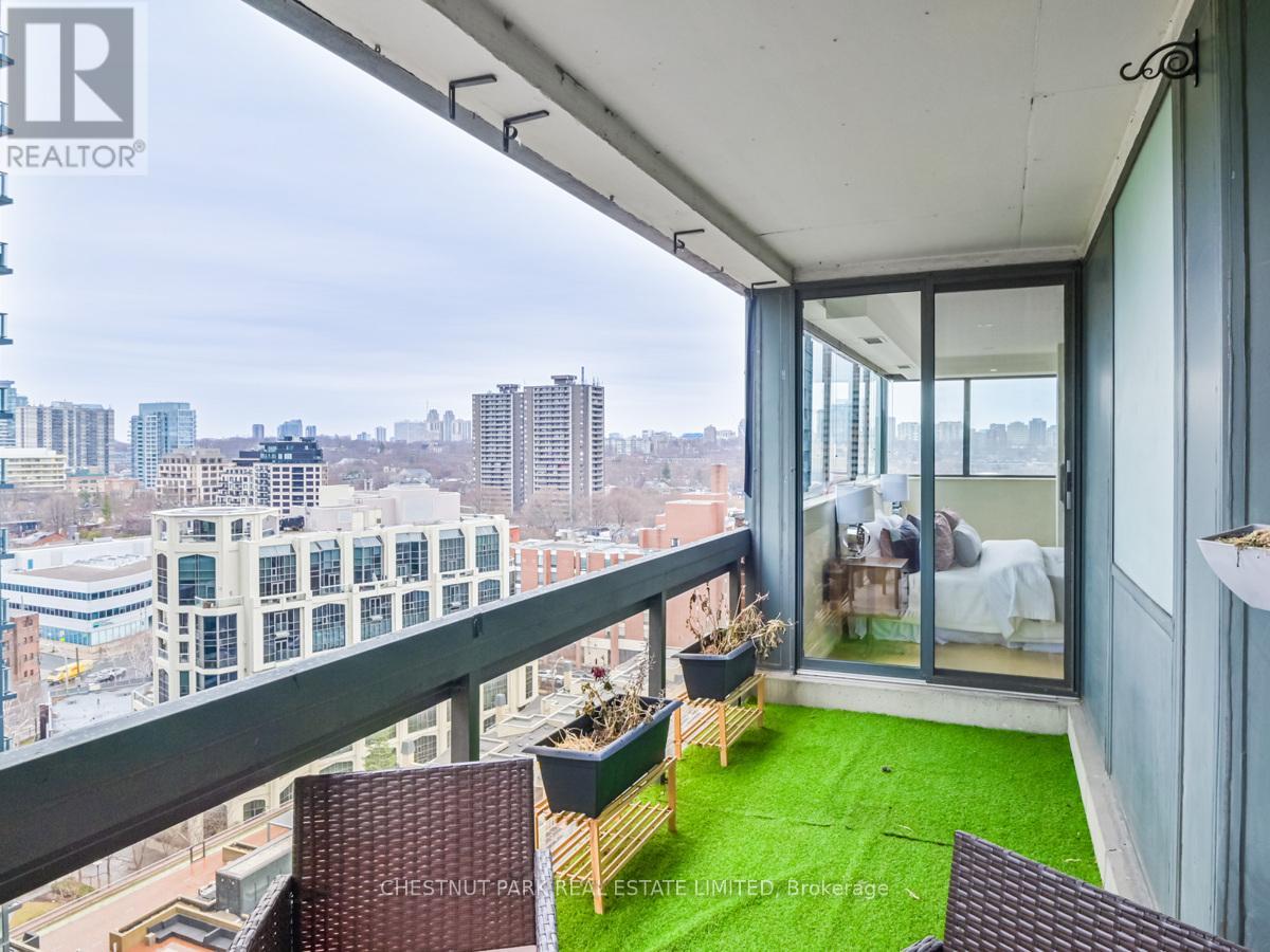 1502 - 15 Mcmurrich Street, Toronto, Ontario  M5R 3M6 - Photo 30 - C13130238