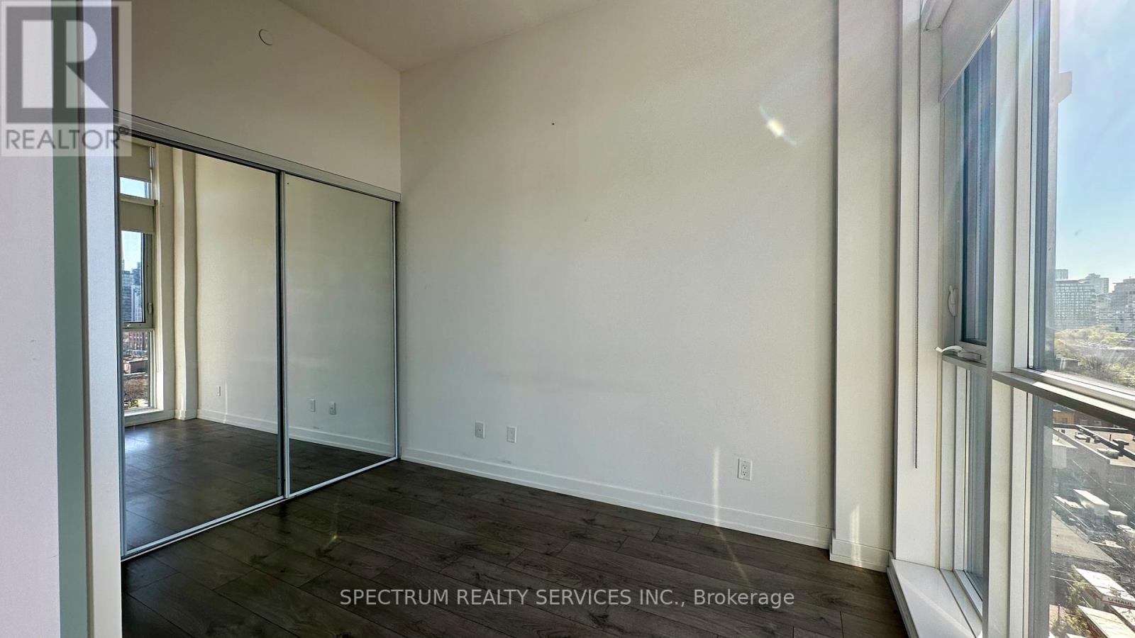 1008 - 297 College Street, Toronto, Ontario  M5T 0C2 - Photo 8 - C13130260