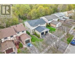 504 CAMELOT DRIVE, Oshawa, Ontario