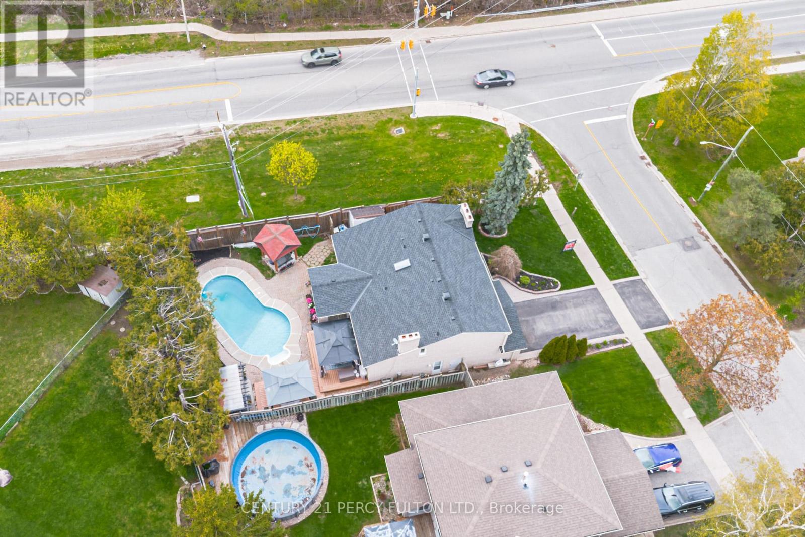 1994 Spruce Hill Road, Pickering, Ontario  L1V 3N8 - Photo 3 - E13130018