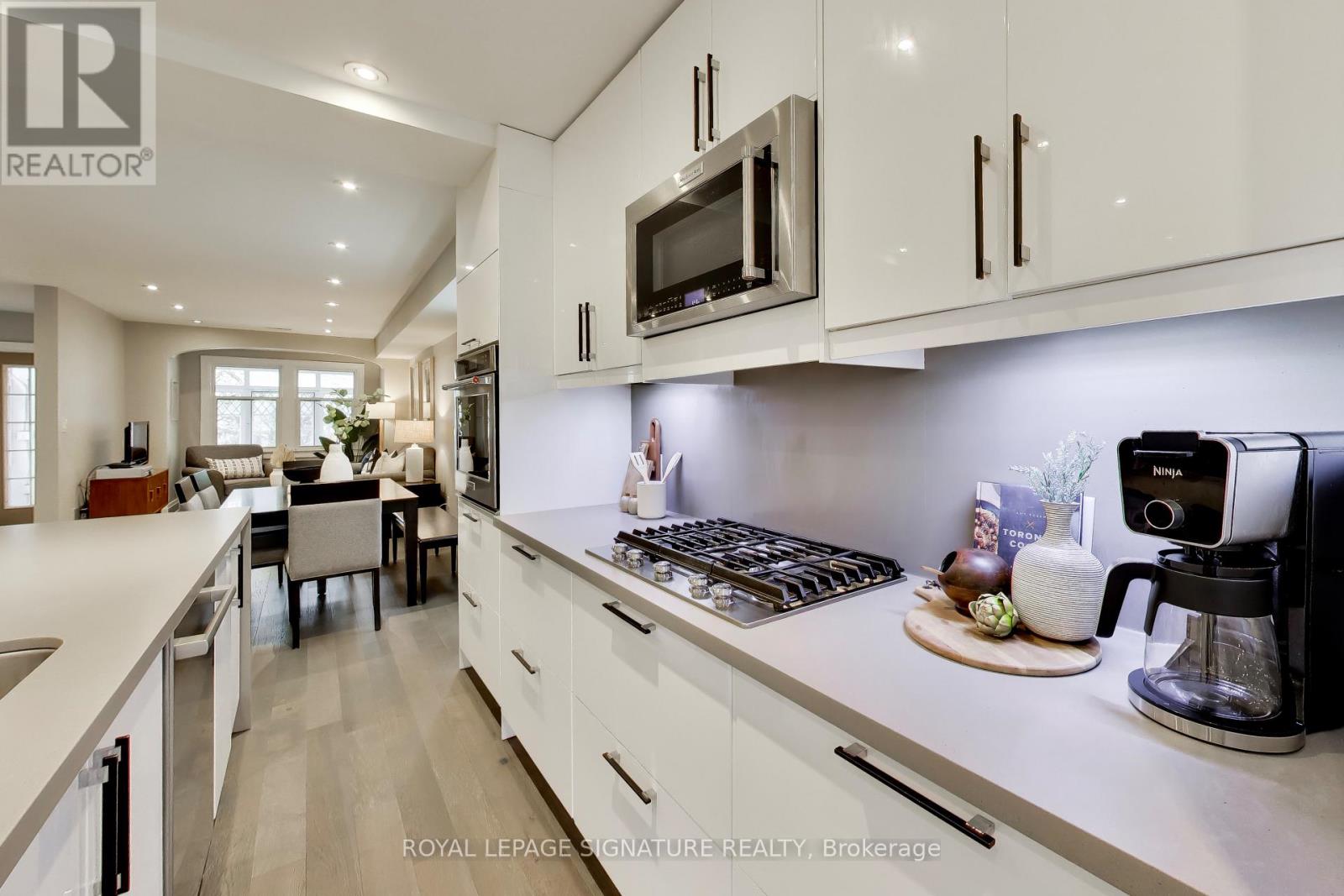 259 Torrens Avenue, Toronto, Ontario  M4J 2P6 - Photo 6 - E13130048