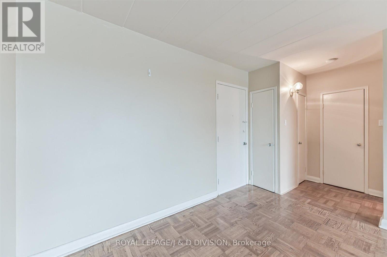 105 - 325 Sammon Avenue, Toronto, Ontario  M4J 2A1 - Photo 3 - E13130050
