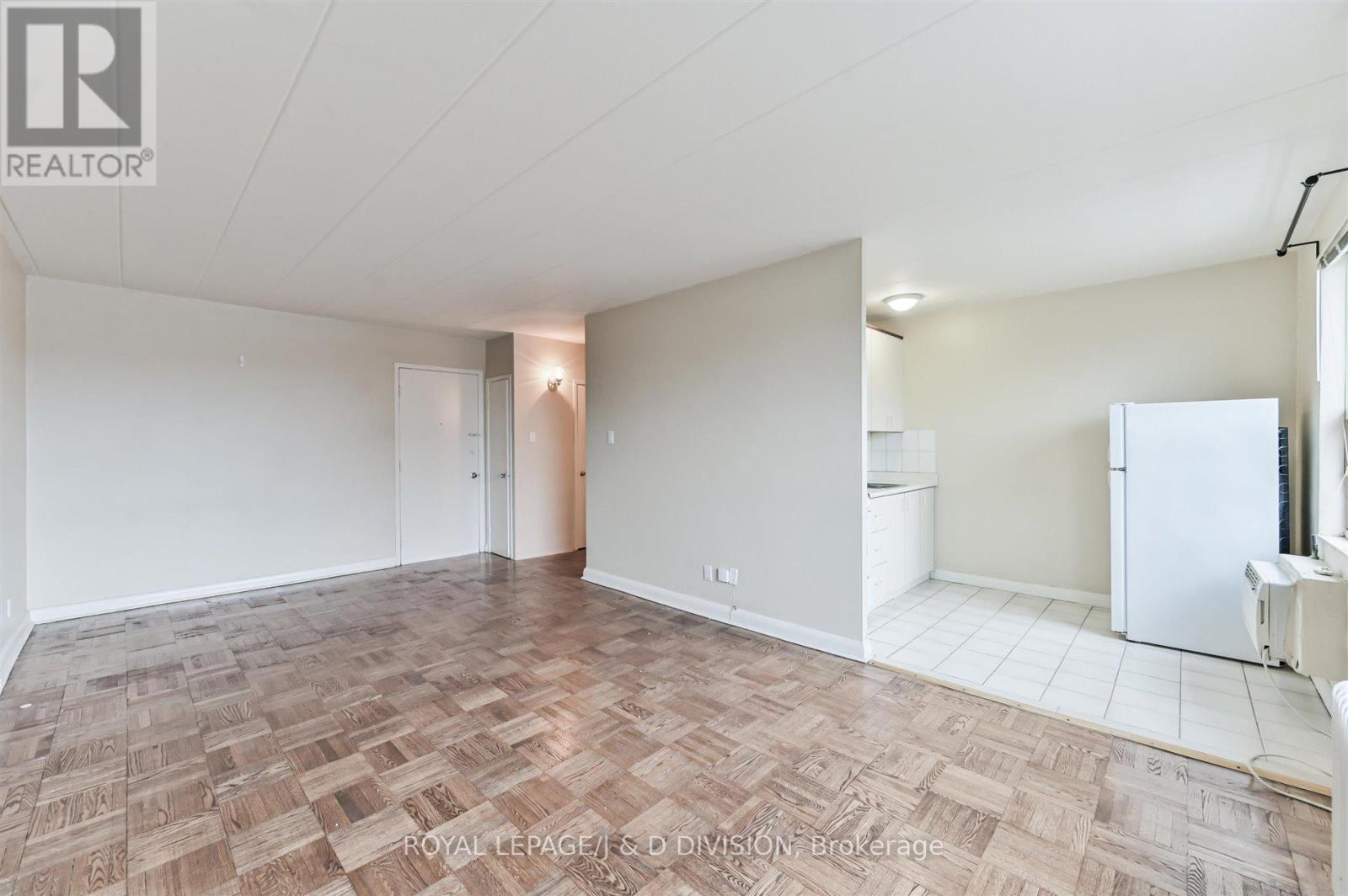105 - 325 Sammon Avenue, Toronto, Ontario  M4J 2A1 - Photo 5 - E13130050
