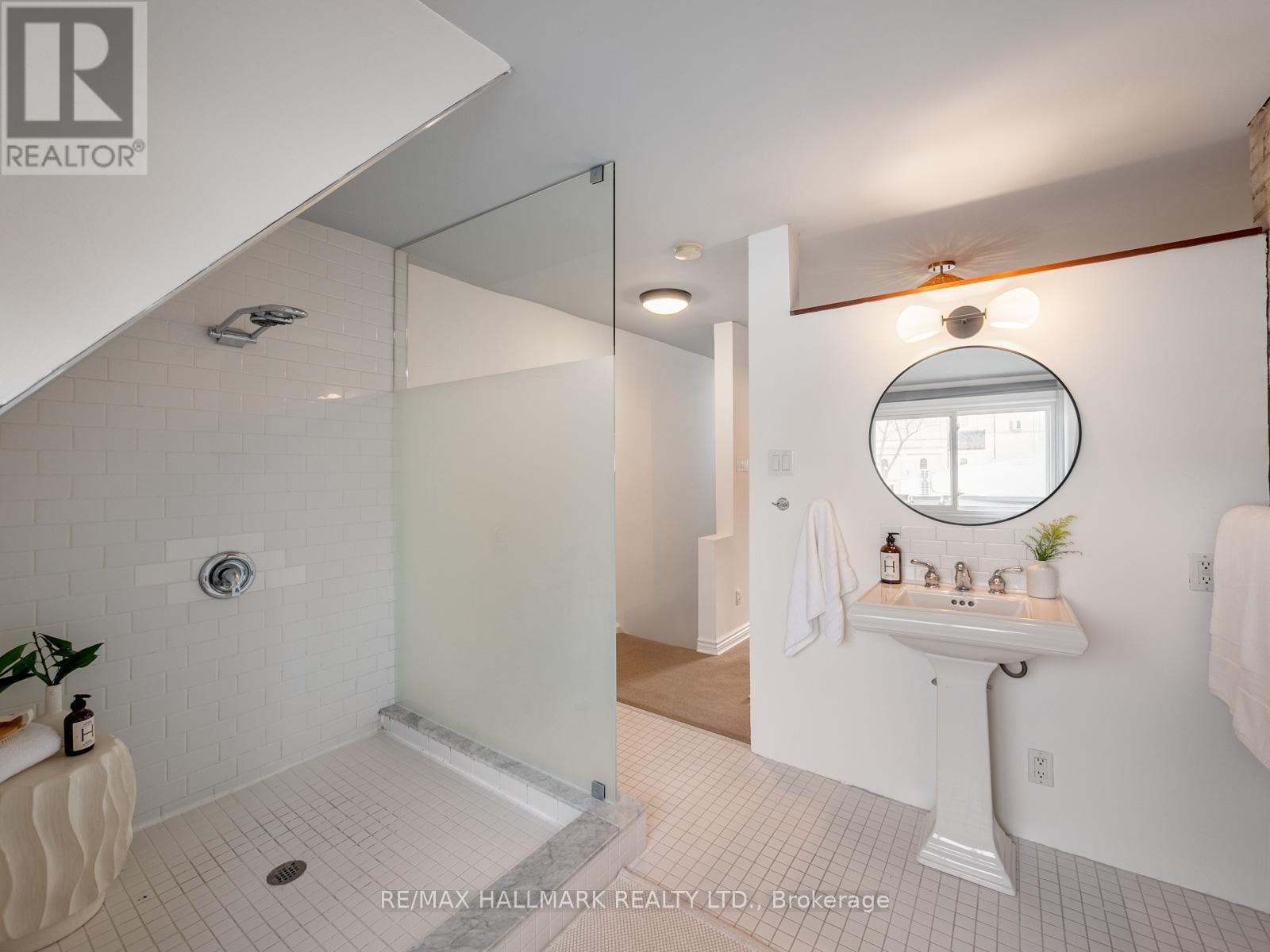 797 Carlaw Avenue, Toronto, Ontario  M4K 3L1 - Photo 36 - E13130068