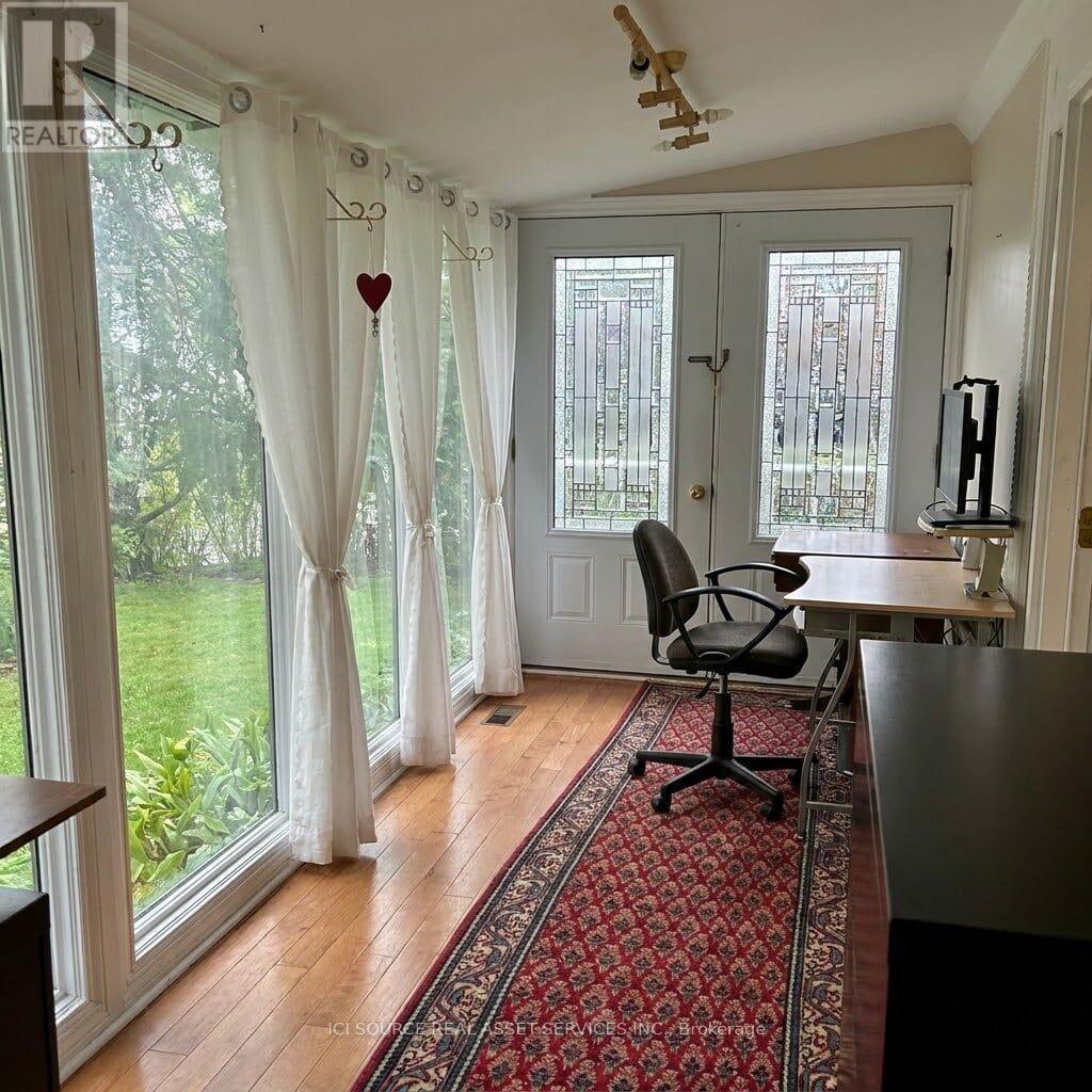 43 Ridgemoor Avenue, Toronto, Ontario  M1N 1M5 - Photo 11 - E13130110