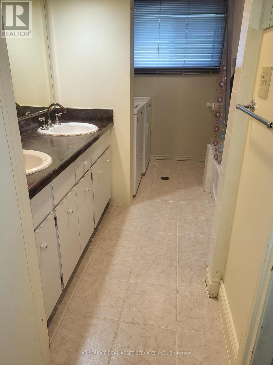 43 Ridgemoor Avenue, Toronto, Ontario  M1N 1M5 - Photo 31 - E13130110