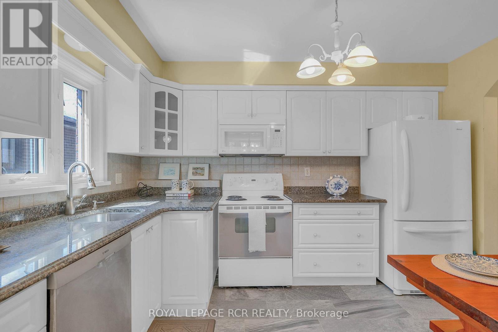 32 Beacon Road, Toronto, Ontario  M1P 1G7 - Photo 15 - E13130130