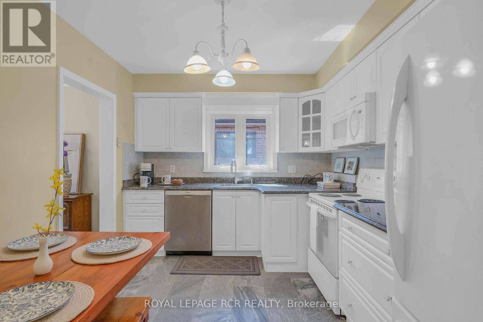 32 Beacon Road, Toronto, Ontario  M1P 1G7 - Photo 16 - E13130130