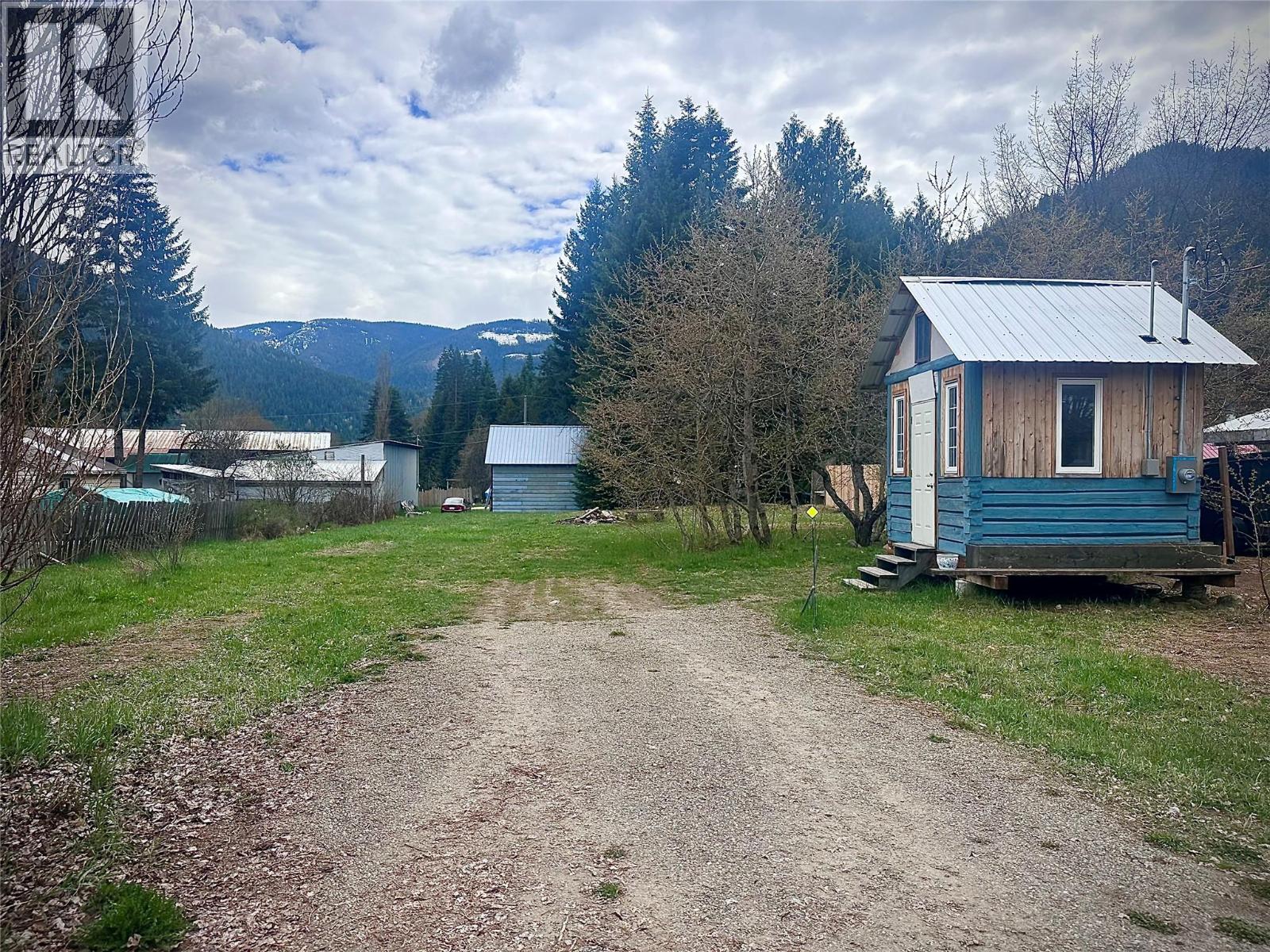 Pcl A BIRCH Street, Ymir, British Columbia
