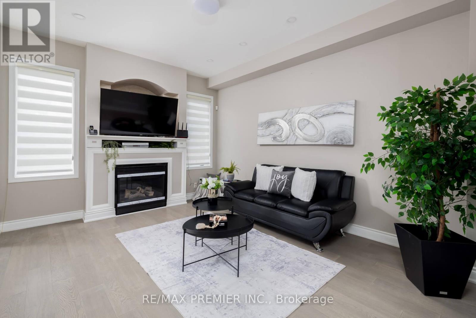 140 Dolce Crescent, Vaughan, Ontario  L4H 3C7 - Photo 14 - N13130022