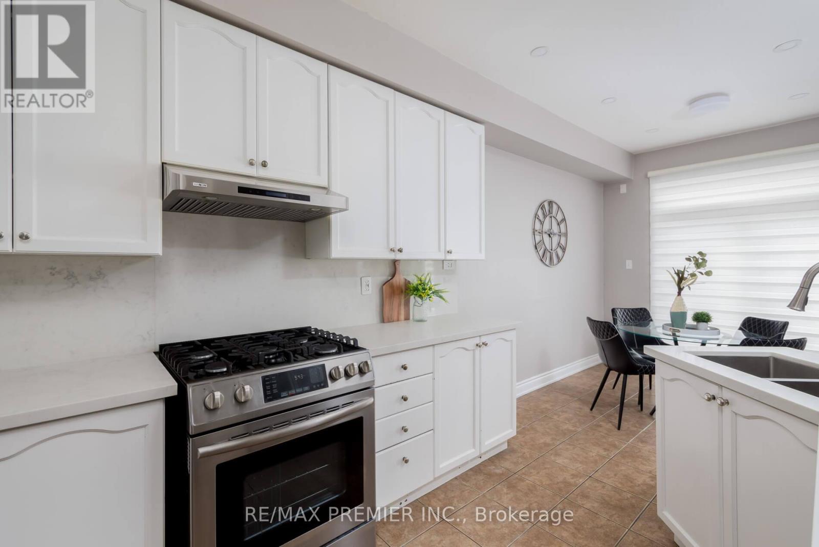 140 Dolce Crescent, Vaughan, Ontario  L4H 3C7 - Photo 22 - N13130022