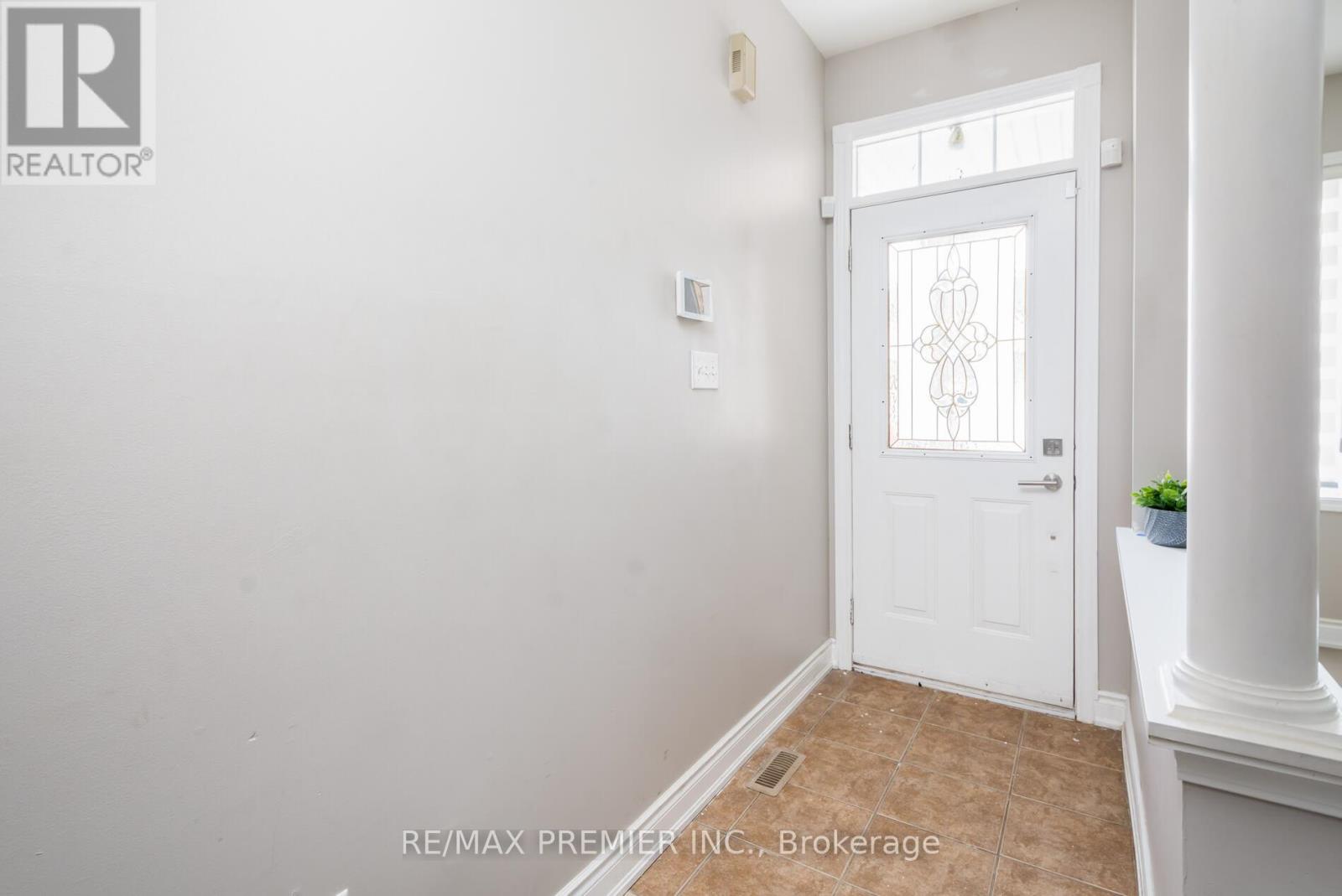 140 Dolce Crescent, Vaughan, Ontario  L4H 3C7 - Photo 6 - N13130022