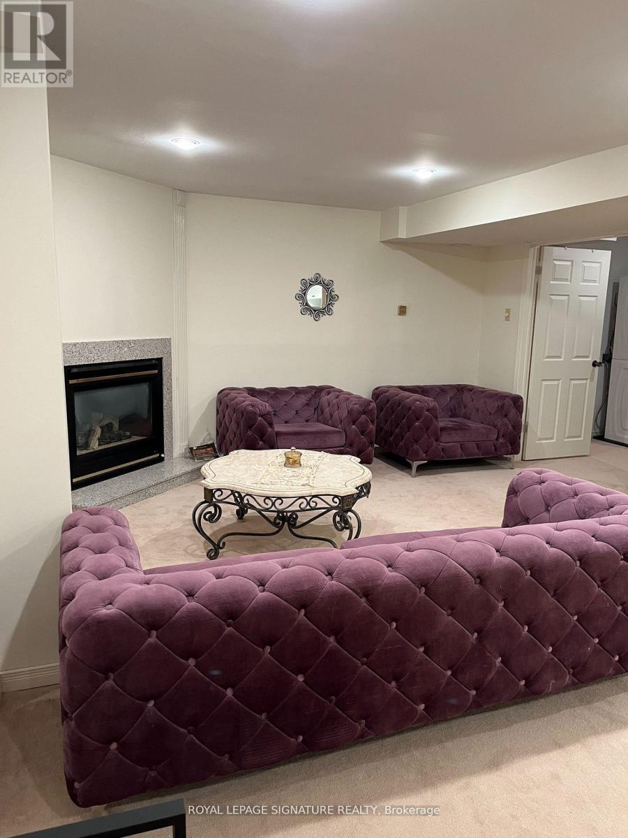 686 York Hill Boulevard, Vaughan, Ontario  L4J 5L6 - Photo 6 - N13130106