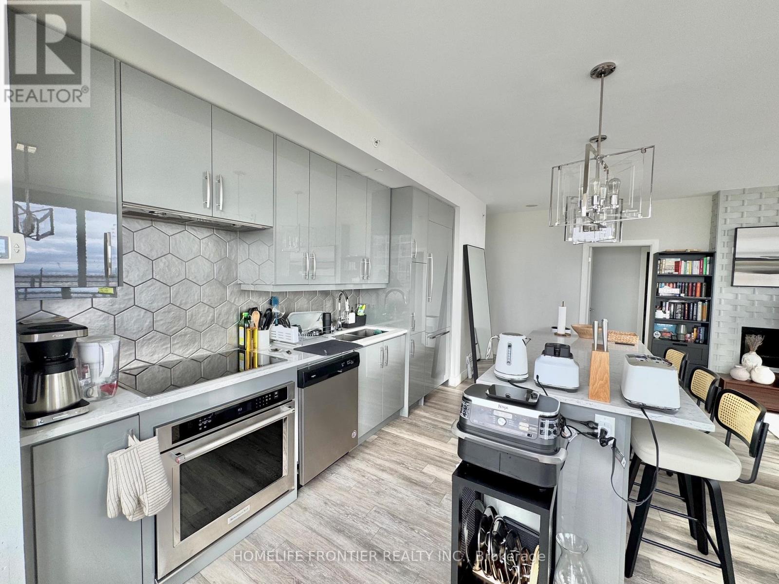 2106 - 2900 Highway 7 Road, Vaughan, Ontario  L4K 0G3 - Photo 11 - N13130216