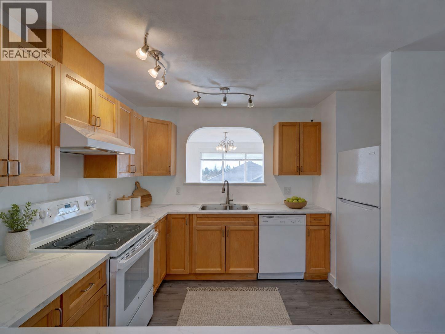 5683 Emily Way, Sechelt, British Columbia  V7Z 0N5 - Photo 23 - R3095041