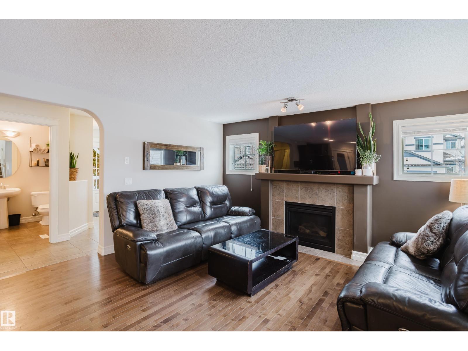 1740 59 St SW, Edmonton, Alberta  T6X 0W5 - Photo 4 - E4476352