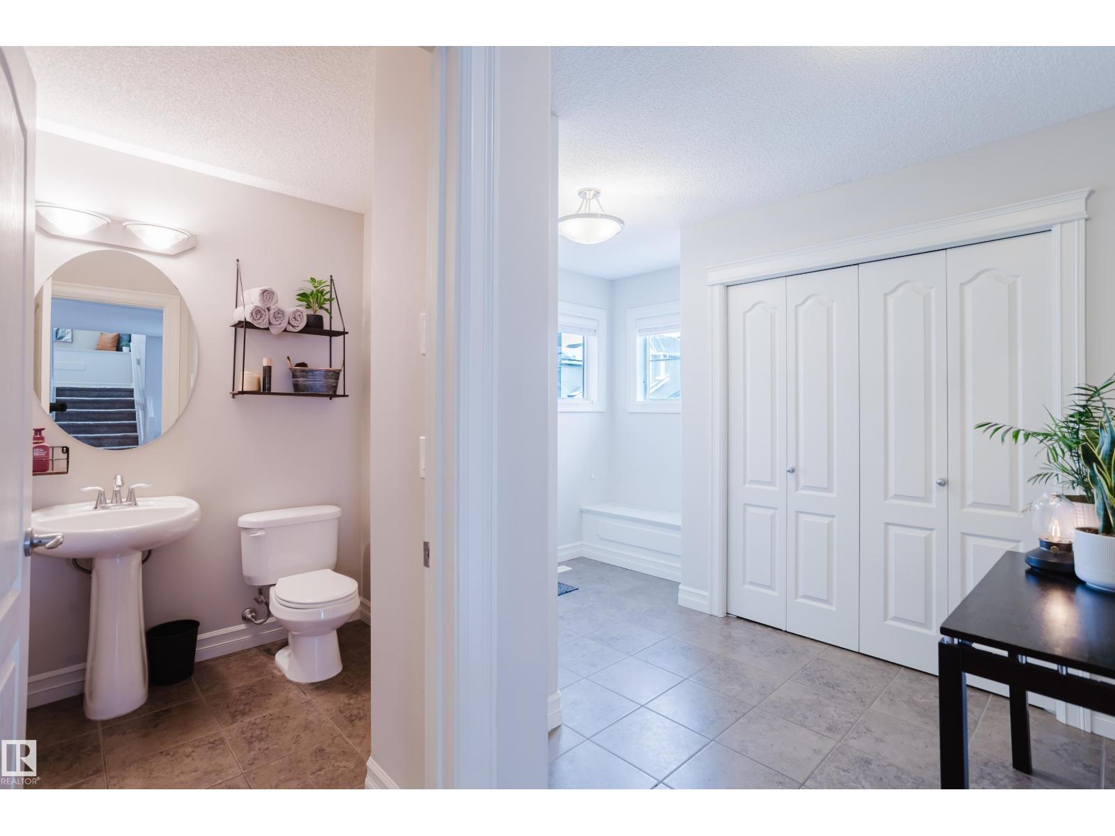 1740 59 St SW, Edmonton, Alberta  T6X 0W5 - Photo 11 - E4476352