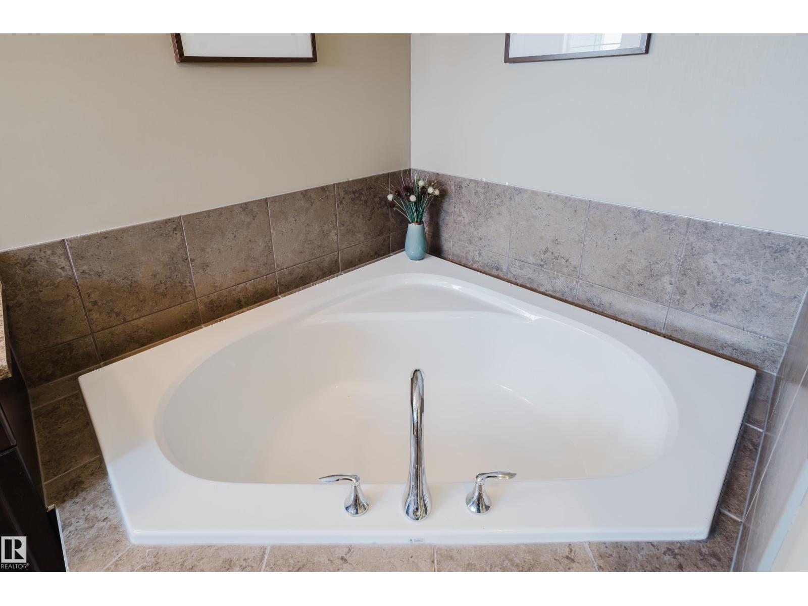 1740 59 St SW, Edmonton, Alberta  T6X 0W5 - Photo 42 - E4476352
