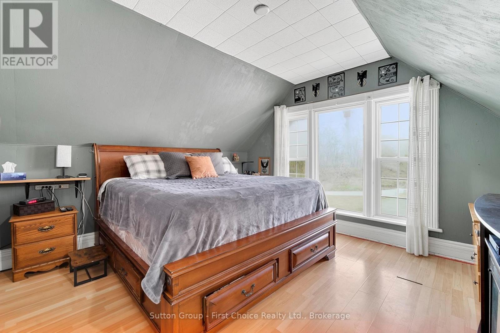 186 Alma Street, Central Huron, Ontario  N0M 1L0 - Photo 46 - X13056308