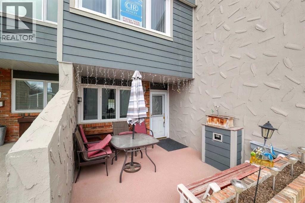 30, 228 Theodore Place Nw, Calgary, Alberta  T2K 5S1 - Photo 3 - A2310493