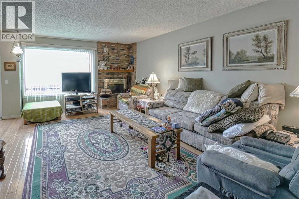 30, 228 Theodore Place Nw, Calgary, Alberta  T2K 5S1 - Photo 5 - A2310493