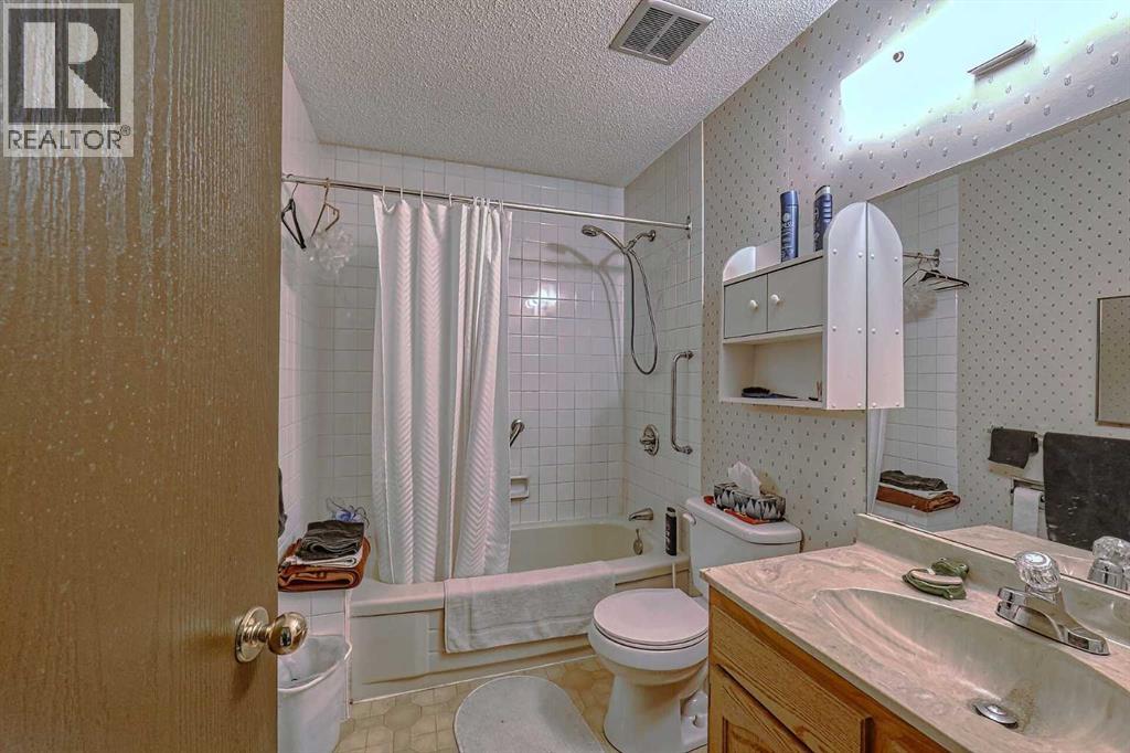 30, 228 Theodore Place Nw, Calgary, Alberta  T2K 5S1 - Photo 13 - A2310493